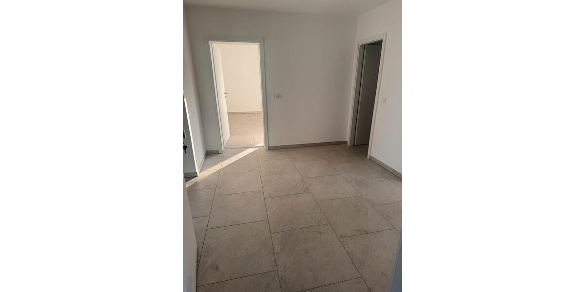 Etagenwohnung Nauheim - 4 Zimmer, 121 m&sup2;, 2.050&euro; | Angebot:25435473