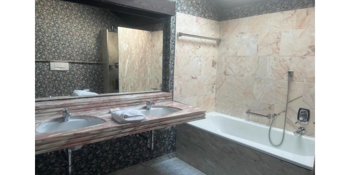 Einfamilienhaus Hochheim am Main - 4 Zimmer, 168 m&sup2;, 685.000&euro; | Angebot:26991378