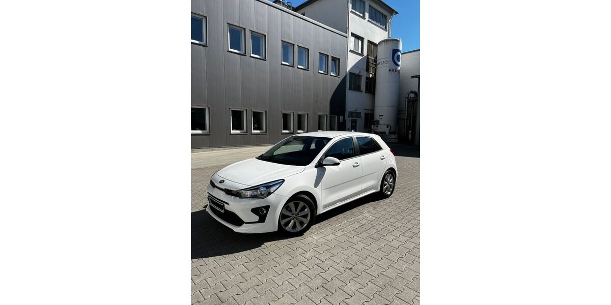 Kia Rio 85.000 km 11.200 &euro; Frankfurt am Main 60326