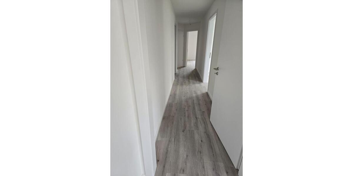 Erdgeschoßwohnung Langenselbold - 3 Zimmer, 124 m&sup2;, 1.500&euro; | Angebot:26531801