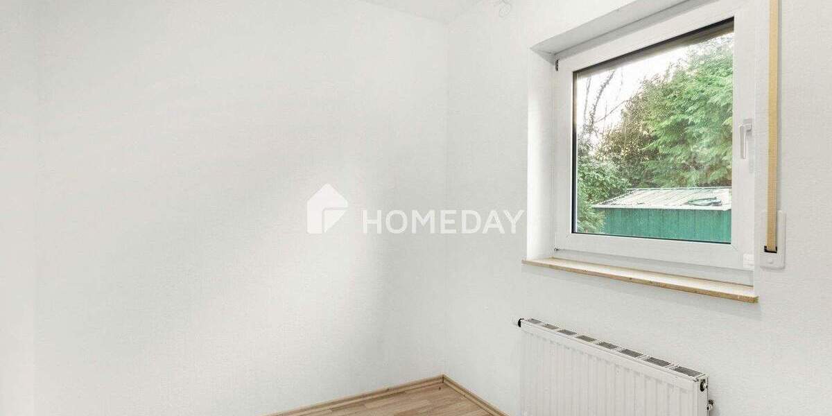 Teilvermietetes MFH mit 4 Wohneinheiten und Erbbaurecht in gepflegter Lage von Frankfurt 8 zimmer