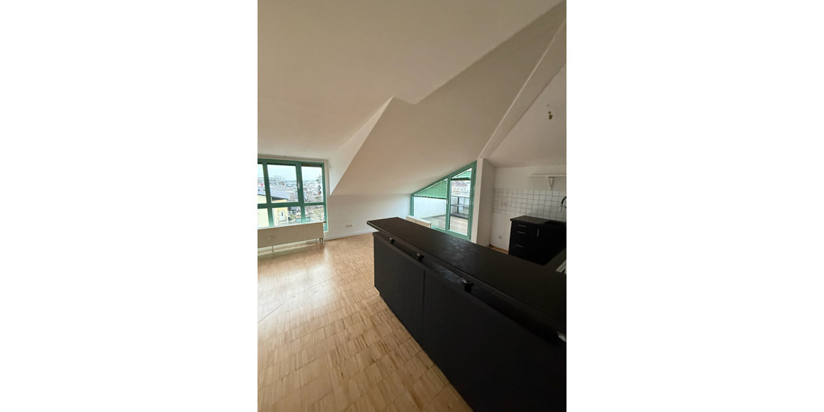 Etagenwohnung Hofheim am Taunus - 3 Zimmer, 120 m&sup2;, 1.200&euro; | Angebot:25544452