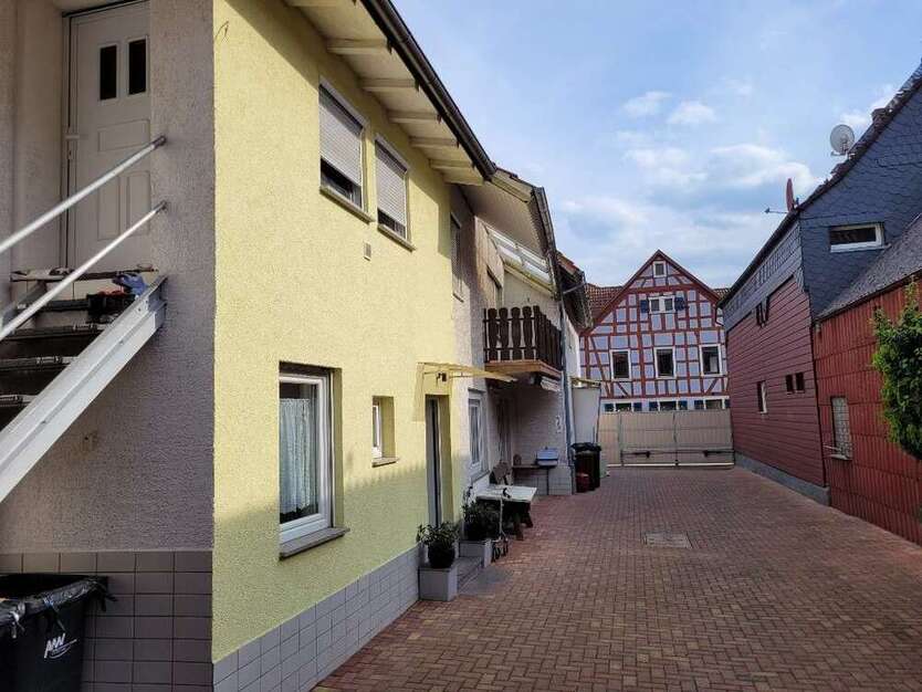 Haus zum Kaufen in Büttelborn 549.500 € 196 m²