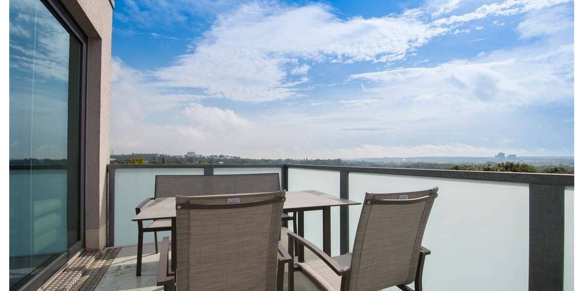 Moderne 3-Zimmerwohnung mit Panorama Skylineblick, EBK, Kellerabteil und TG-Platz! 3 zimmer