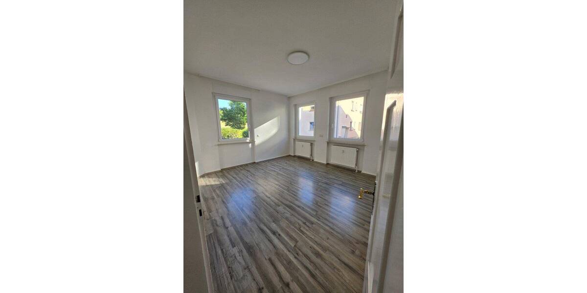 Etagenwohnung Hanau Großauheim - 3 Zimmer, 60 m&sup2;, 800&euro; | Angebot:26909303