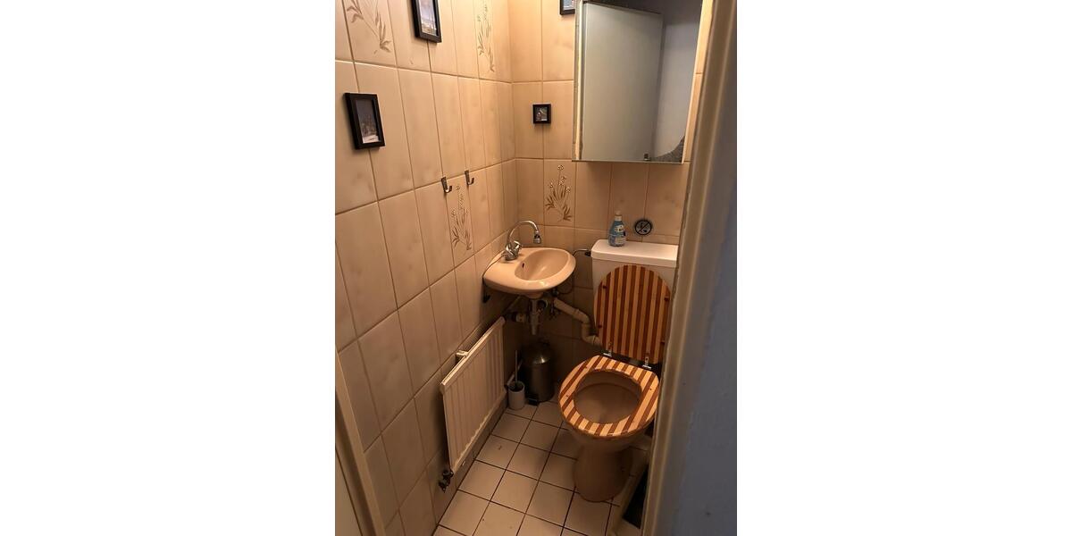 Einfamilienhaus in Frankfurt-Harheim, Garten, Garage - BEFRISTET 6 zimmer