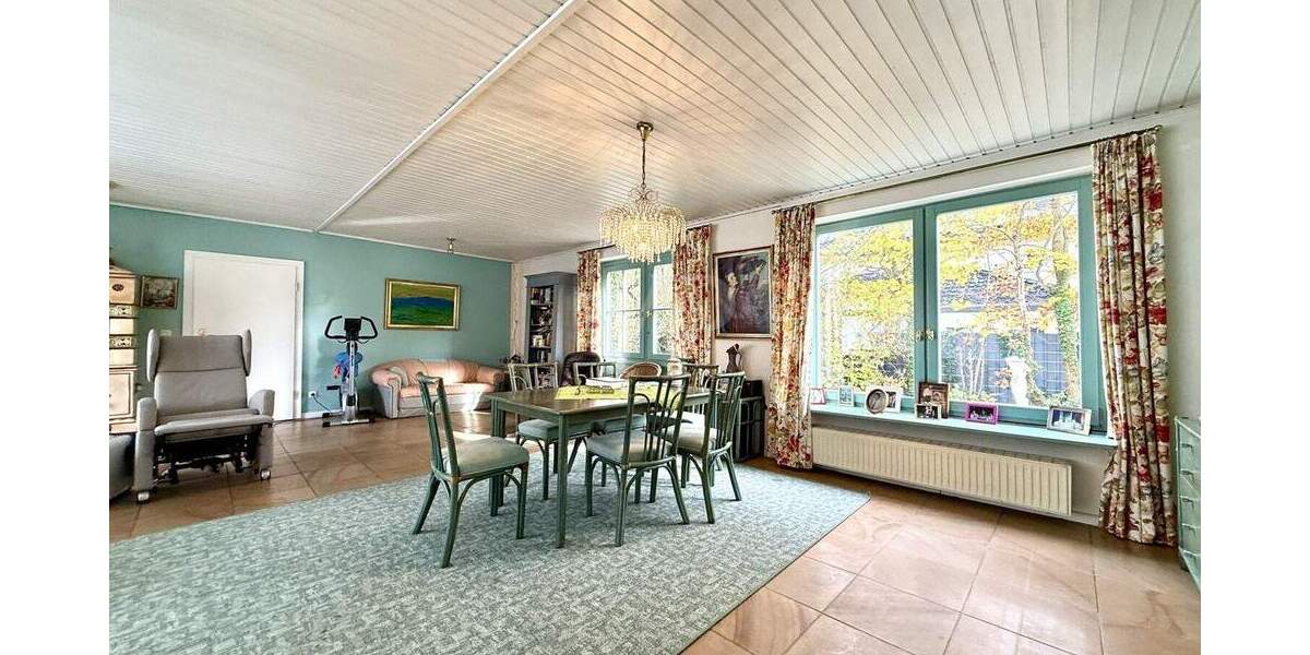 Bungalow Kelkheim (Taunus) Kelkheim - 9 Zimmer, 362 m&sup2;, 1.490.000&euro; | Angebot:25775181