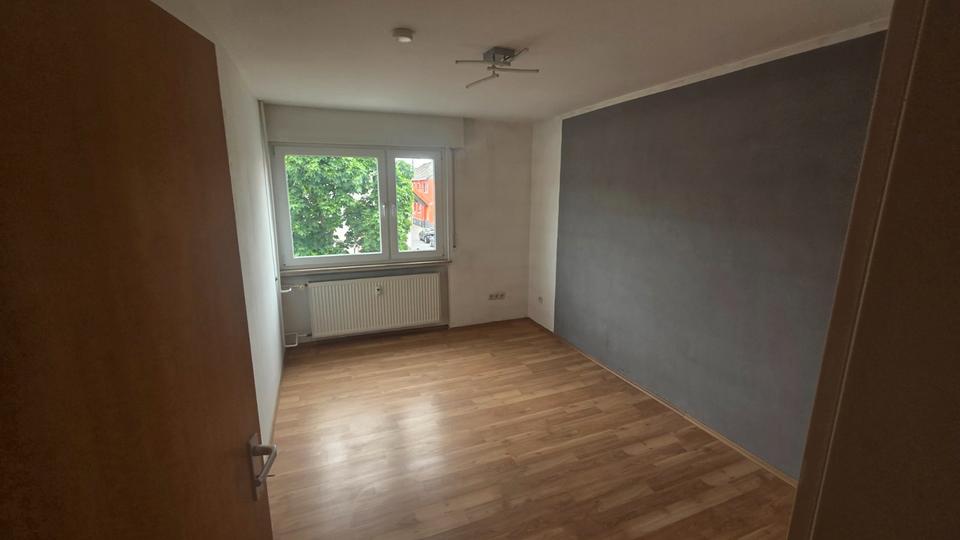 Etagenwohnung Erzhausen - 4 Zimmer, 101 m&sup2;, 1.050&euro; | Angebot:26412971