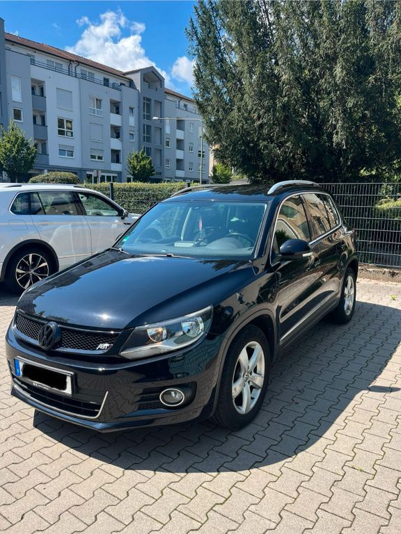 VW Tiguan 165.224 km 11.800 € Frankfurt 65929