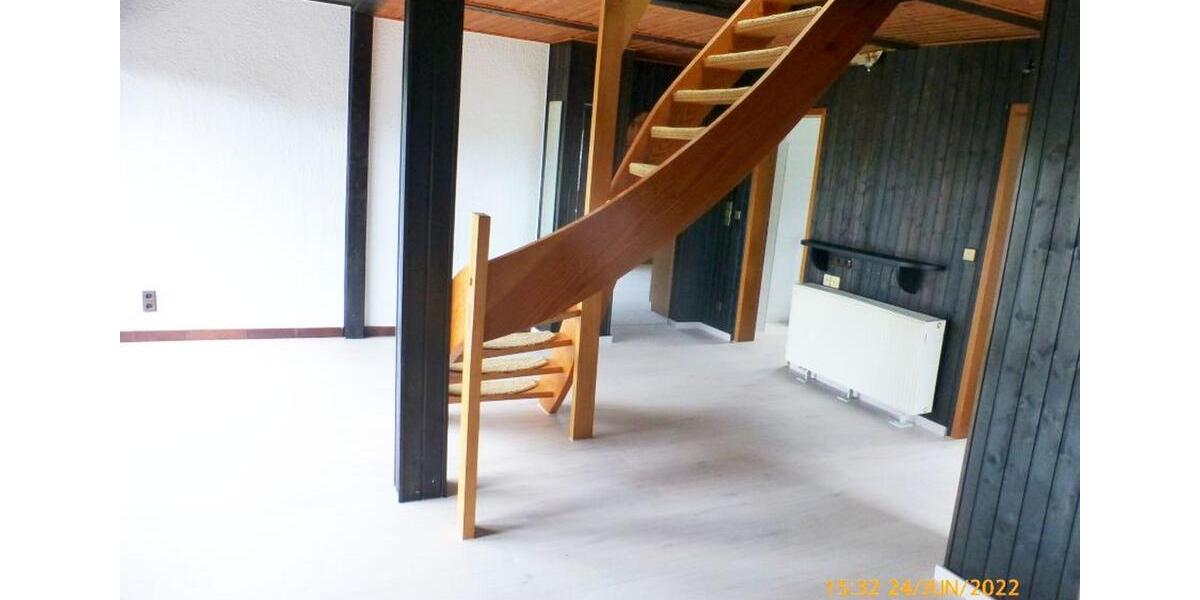 Dachgeschoßwohnung Niedernhausen - 3 Zimmer, 90 m&sup2;, 870&euro; | Angebot:26181056
