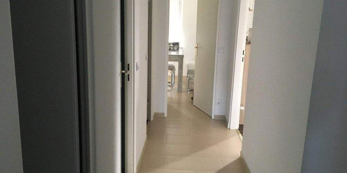 Etagenwohnung Frankfurt Nied - 2 Zimmer, 63 m&sup2;, 1.070&euro; | Angebot:25430815