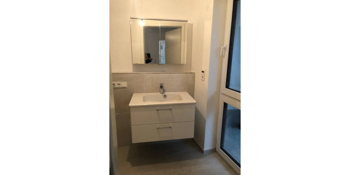 Einfamilienhaus Dreieich Buchschlag - 9 Zimmer, 300 m&sup2;, 4.390&euro; | Angebot:26712738