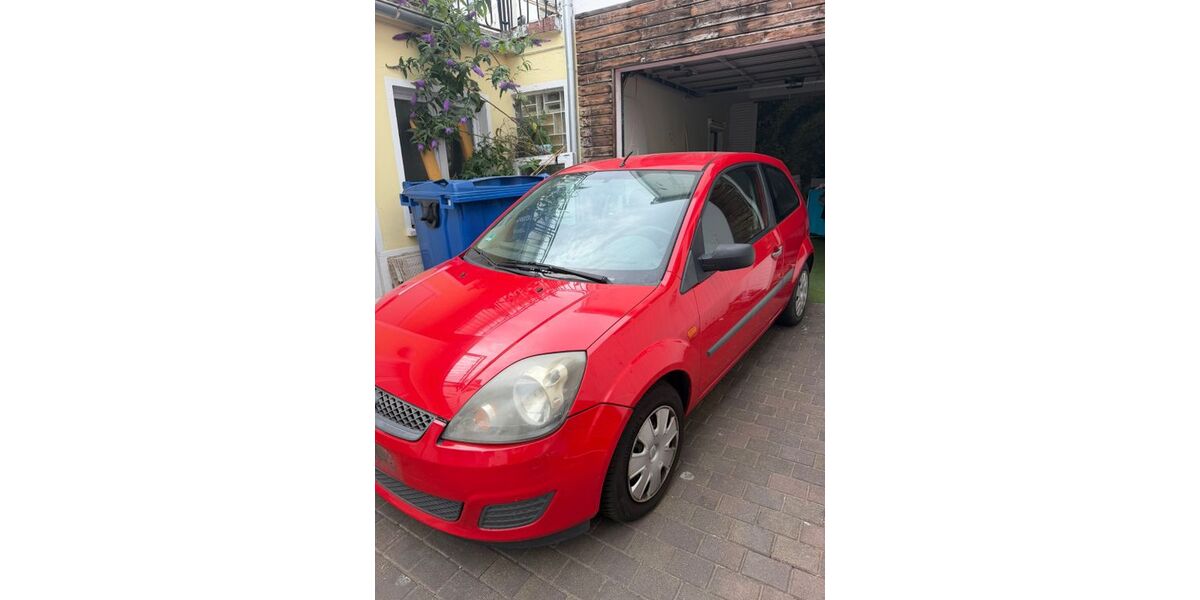 Ford Fiesta 183.000 km 1.199 &euro; Kelsterbach 65451