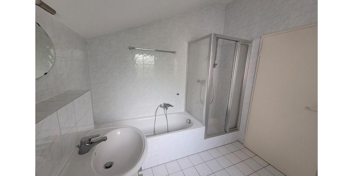 Dachgeschoßwohnung Rodenbach - 2 Zimmer, 60 m&sup2;, 600&euro; | Angebot:26412949