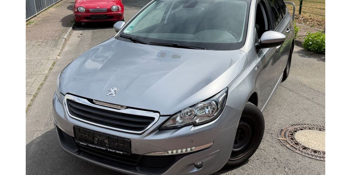 Peugeot 308 129.000 km 5.499 &euro; Frankfurt am Main 65933