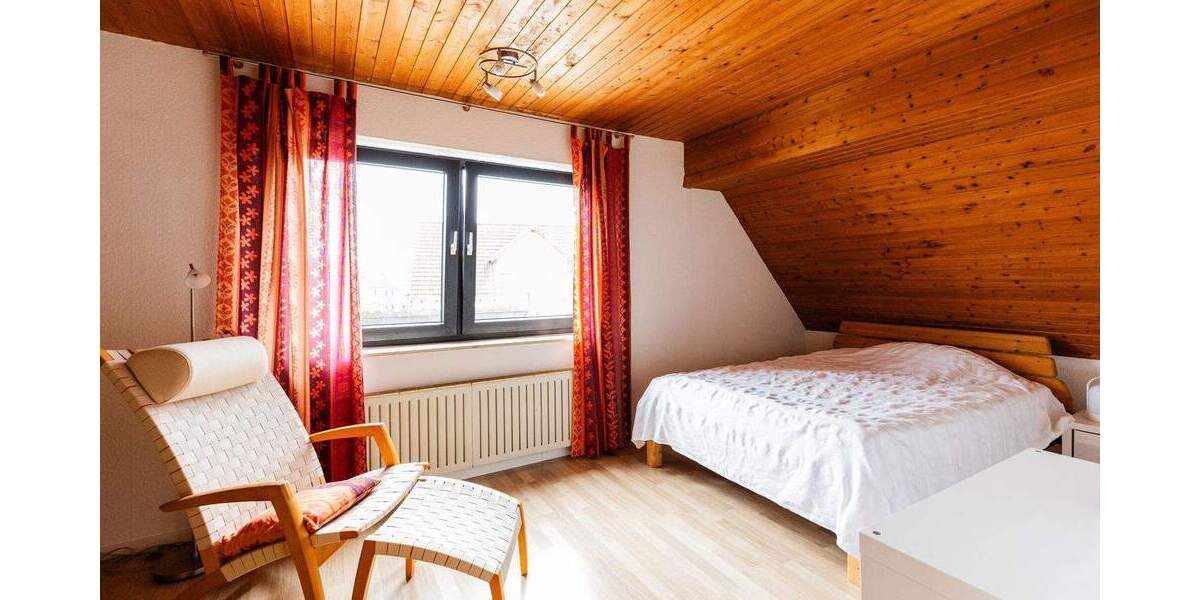 Mehrfamilienhaus, Wohnhaus Bischofsheim - 8 Zimmer, 229 m&sup2;, 695.000&euro; | Angebot:25768288