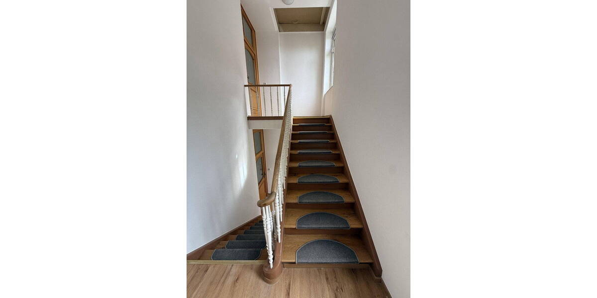 Etagenwohnung Bad Nauheim - 3 Zimmer, 75 m&sup2;, 990&euro; | Angebot:26774886