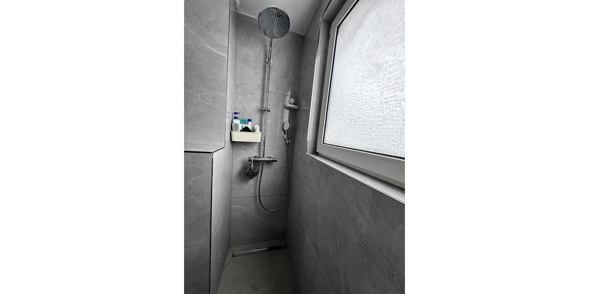 76 m2, 3 Zimmer, Balkon – modernisiertes Bad in HU-Wolfgang 3 zimmer