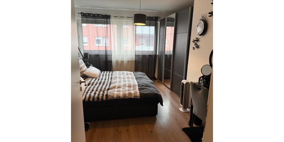 Etagenwohnung Offenbach am Main Hafen - 2 Zimmer, 69 m&sup2;, 1.010&euro; | Angebot:25732697