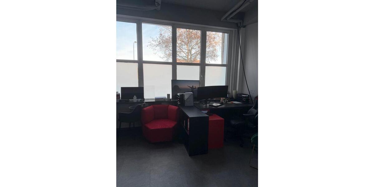 Büro im clever fit Darmstadt zu vermieten zimmer