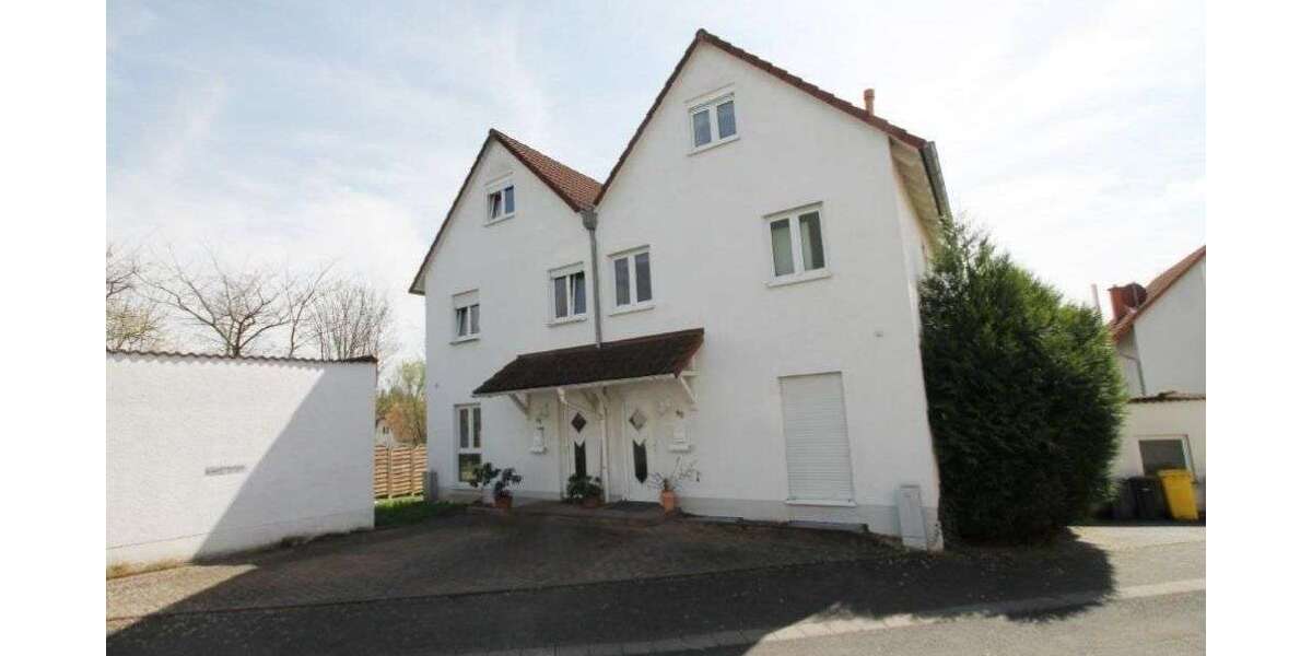 Zimmer Schöneck - 3 Zimmer, 1.800&euro; | Angebot:24985893