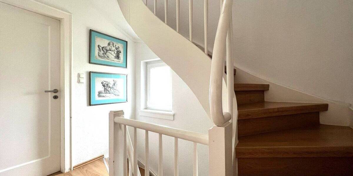 Doppelhaushälfte Frankfurt am Main Heddernheim - 6 Zimmer, 145 m&sup2;, 2.490&euro; | Angebot:26358518