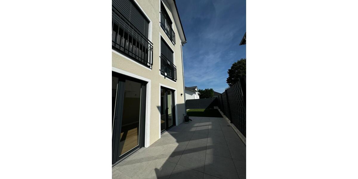 Terrassenwohnung Usingen - 4 Zimmer, 124 m&sup2;, 1.560&euro; | Angebot:25722456