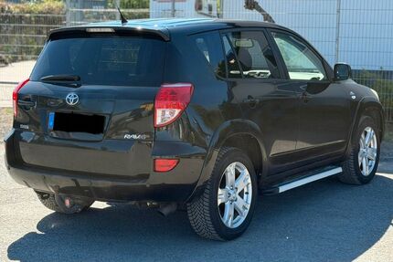 Toyota RAV 4 169.000 km 4.600 &euro; Mörfelden-Walldorf 64546