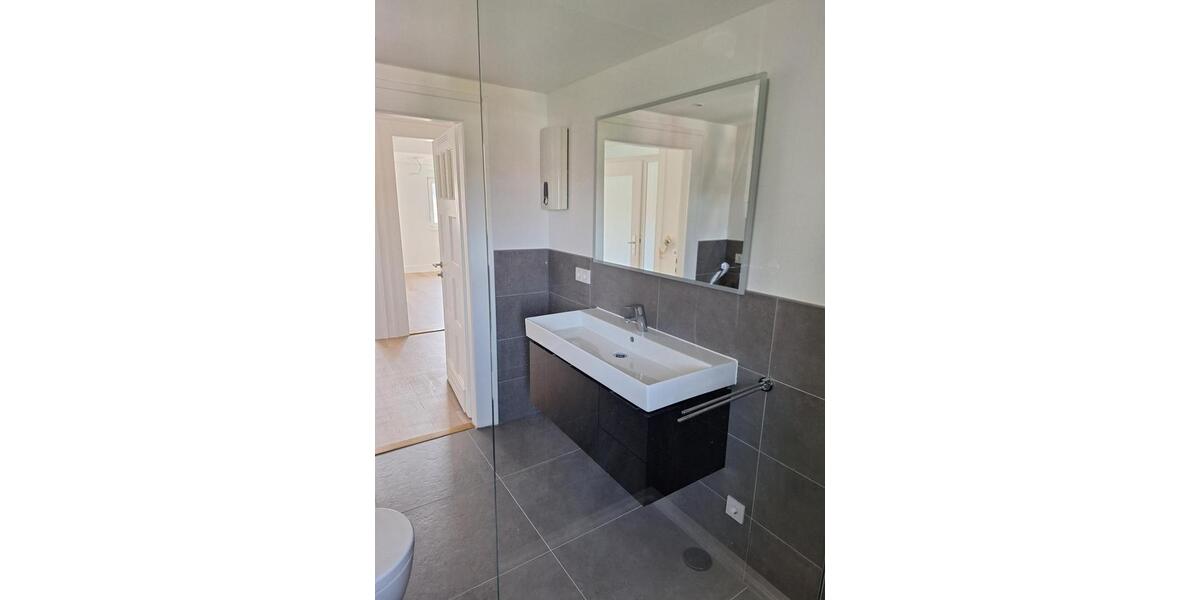 Dachgeschoßwohnung Hofheim am Taunus - 4 Zimmer, 98 m&sup2;, 1.420&euro; | Angebot:25752446