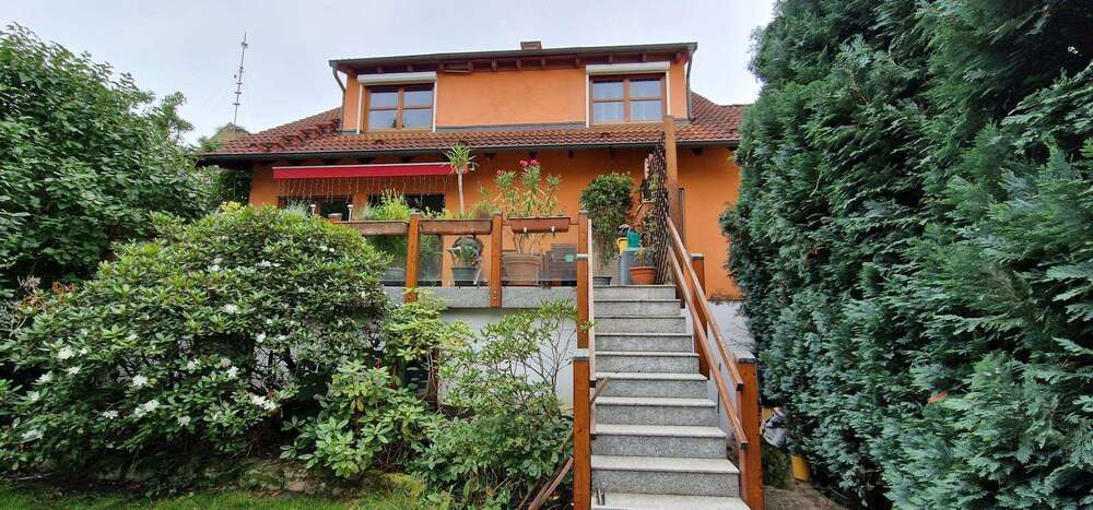Haus zum Kaufen in Langen 1.395.000 € 375 m²