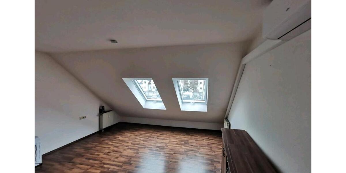 Dachgeschoßwohnung Griesheim - 2 Zimmer, 66 m&sup2;, 850&euro; | Angebot:25780425