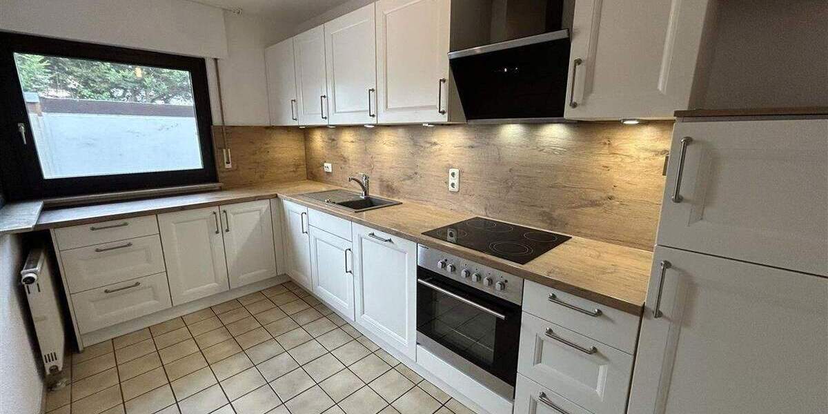 TOP-LAGE: Gepflegtes Reihenhaus mit vielen Extras! 5 zimmer