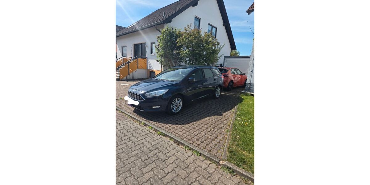 Ford Focus 140.800 km 7.999 &euro; Altenstadt 63674