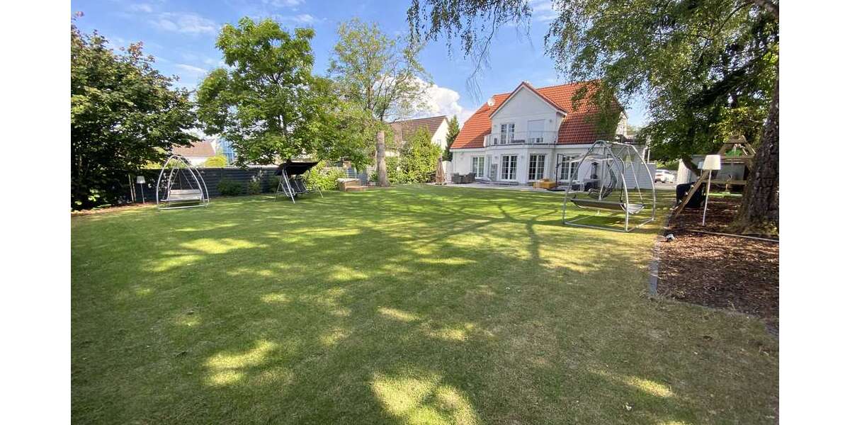 Haus zum Kaufen in Schwalbach am Taunus 1.590.000 € 275 m² 6 zimmer