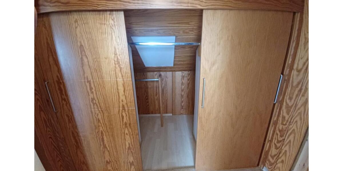 Dachgeschoßwohnung Kelkheim (Taunus) - 1 Zimmer, 71 m&sup2;, 900&euro; | Angebot:25701474