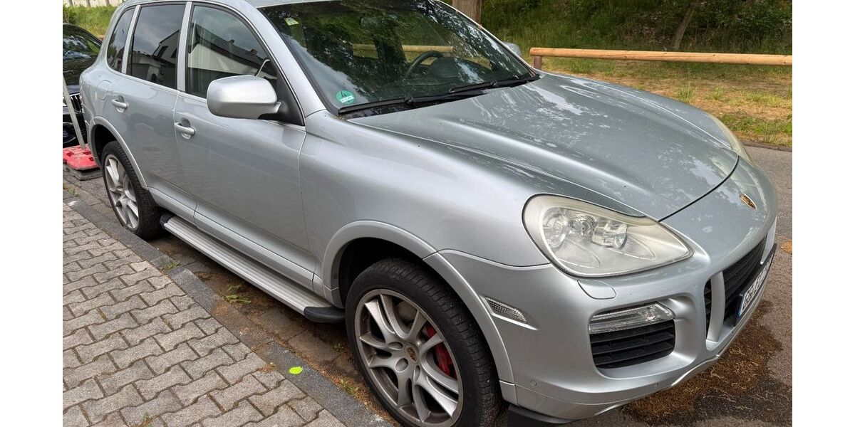 Porsche Cayenne 273.000 km 10.500 &euro; Mörfelden Walldorf 64546