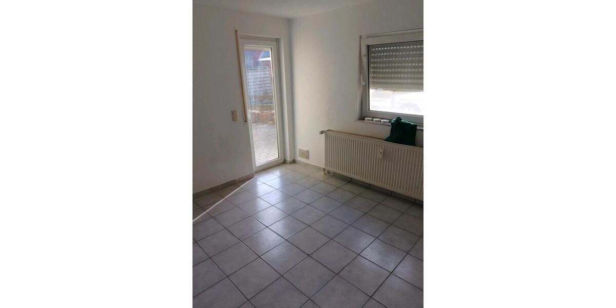 Etagenwohnung Langenselbold - 3 Zimmer, 80 m&sup2;, 900&euro; | Angebot:25613931