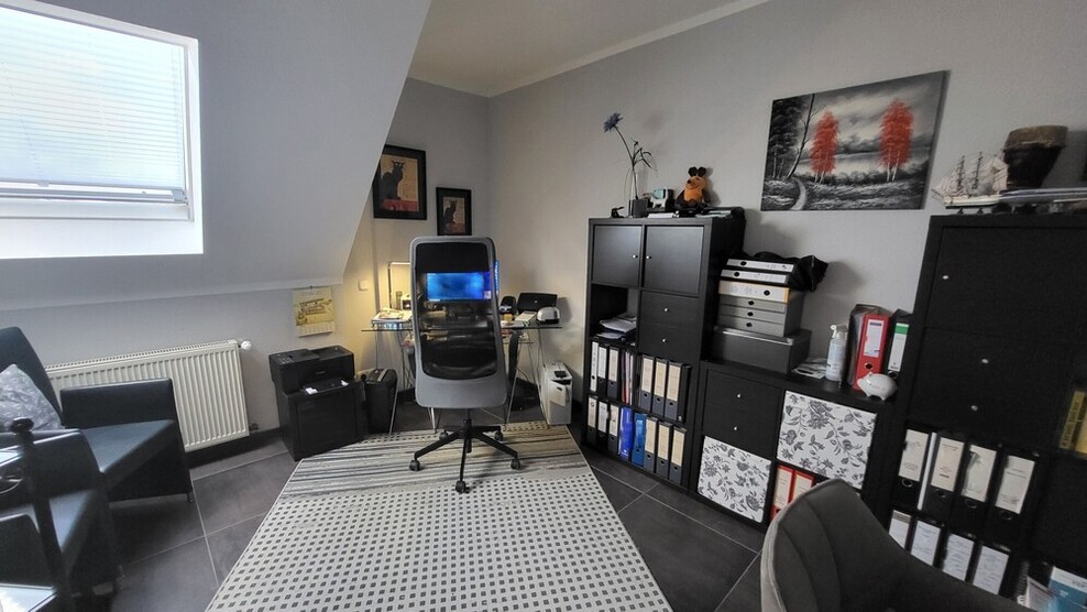 moderne DHH mit ELW im 