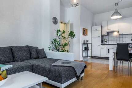 Wohnen auf Zeit in Frankfurt am Main 1.990 € 3 zimmer