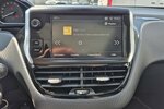 Peugeot 2008 Allure, Klima, Navi, Pano, Carplay,Leder, Sit 70.550 km 9.590 &euro; Rodgau 63110