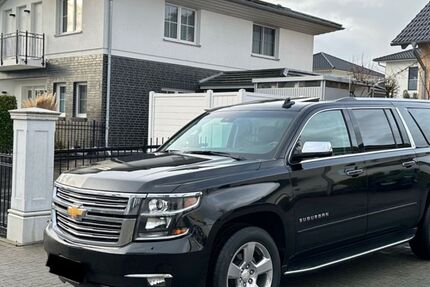 Chevrolet Suburban 62.000 km 42.900 &euro; Bad soden am Taunus 65812