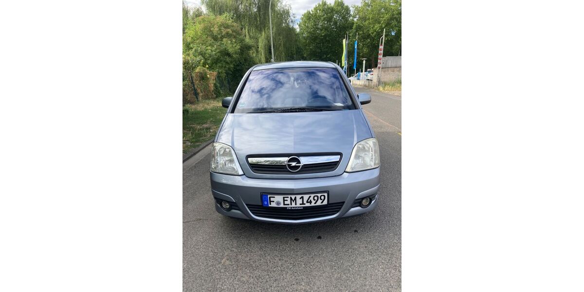 Opel Meriva 60.765 km 3.900 &euro; Frankfurt 60385