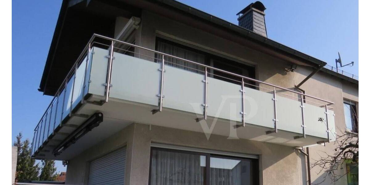 Geräumiges Zweifamilienhaus in ruhiger Ortsandlage 6 zimmer