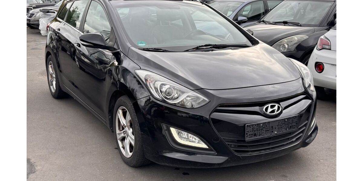 Hyundai i30 199.850 km 4.199 &euro; Frankfurt 60486