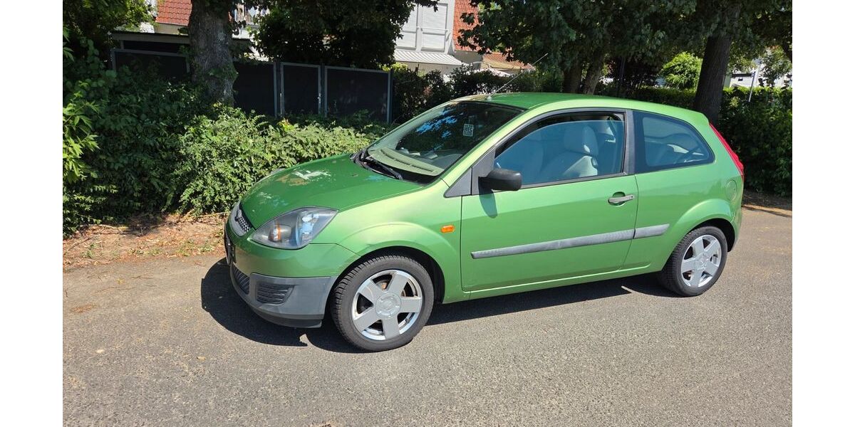 Ford Fiesta 131.988 km 1.499 &euro; Bad Homburg 61352