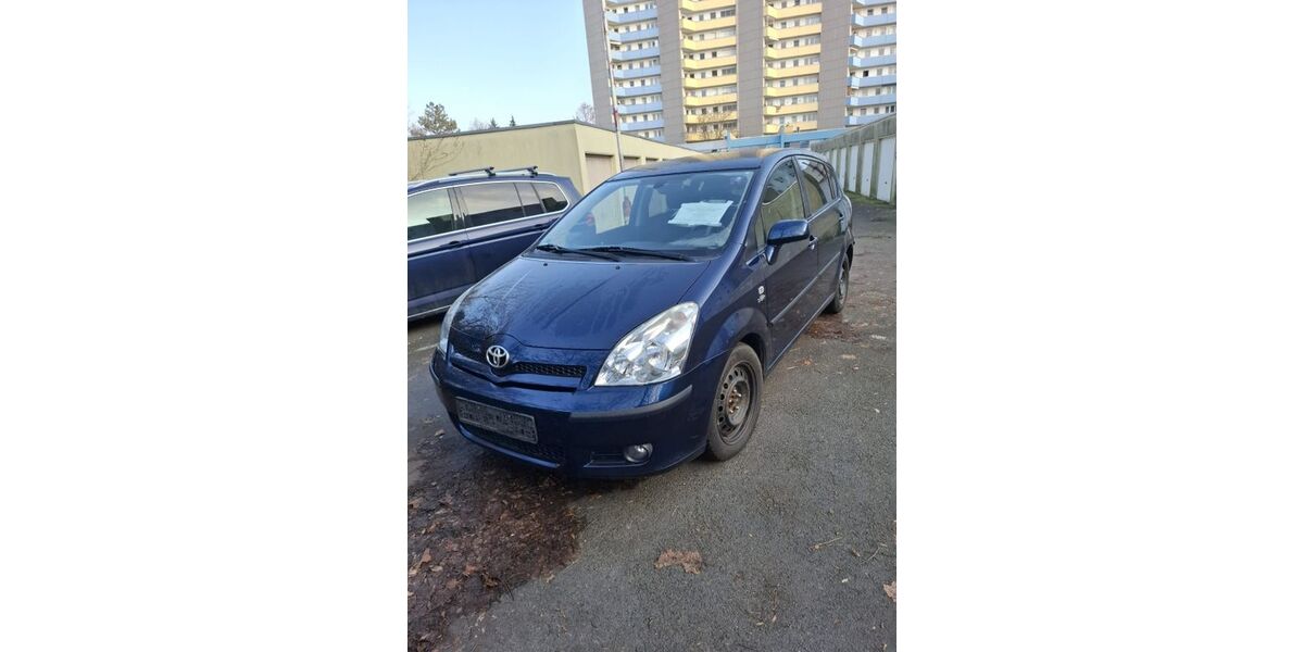 Toyota Corolla Verso 236.000 km 2.350 &euro; Offenbach am Main 63069