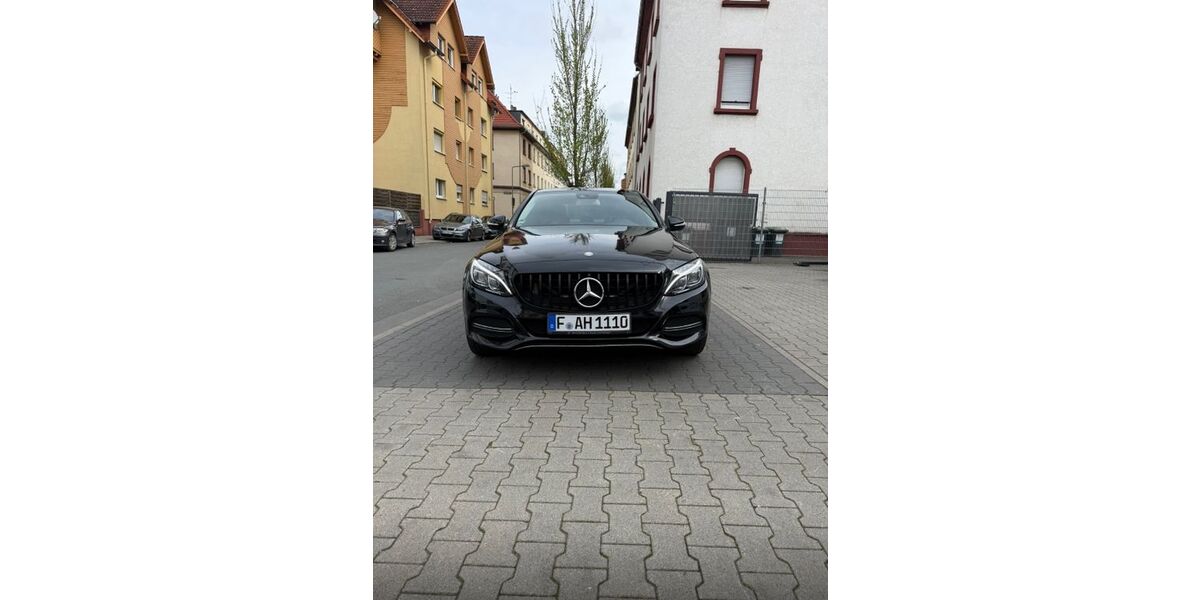 Mercedes-Benz C 250 221.000 km 13.500 &euro; Frankfurt am Main 65929
