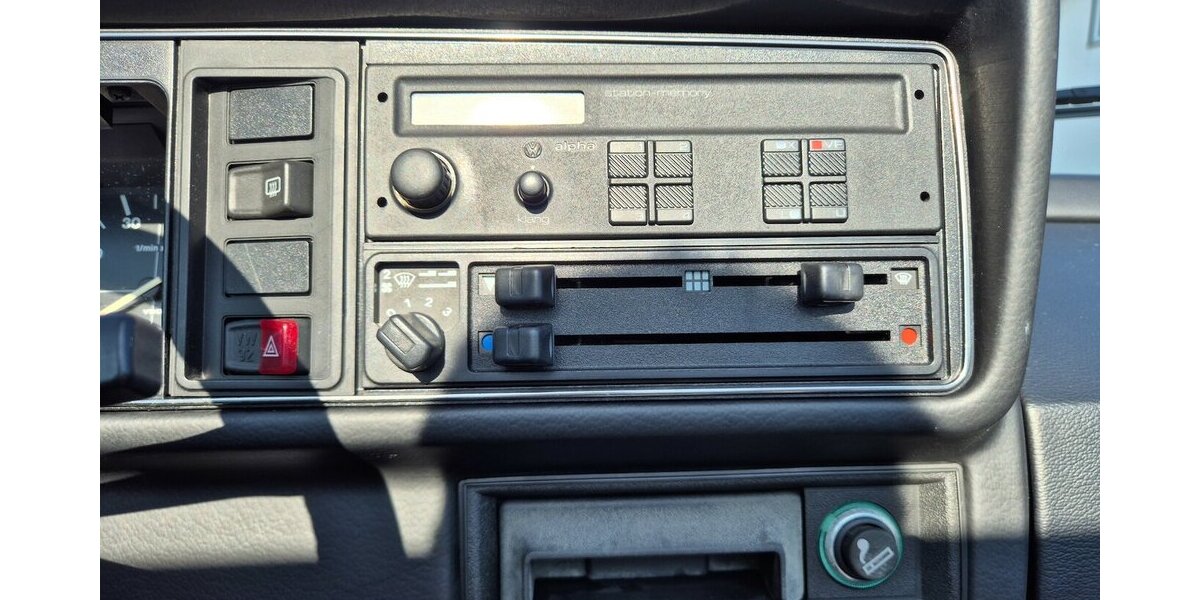 VW Golf 1 Cabrio Quartett 1.Hand nur 36000 Km 36.668 km 19.990 &euro; Rodgau 63110