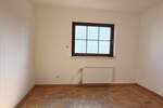 Etagenwohnung Steinbach (Taunus) - 3 Zimmer, 85 m&sup2;, 1.200&euro; | Angebot:25837333
