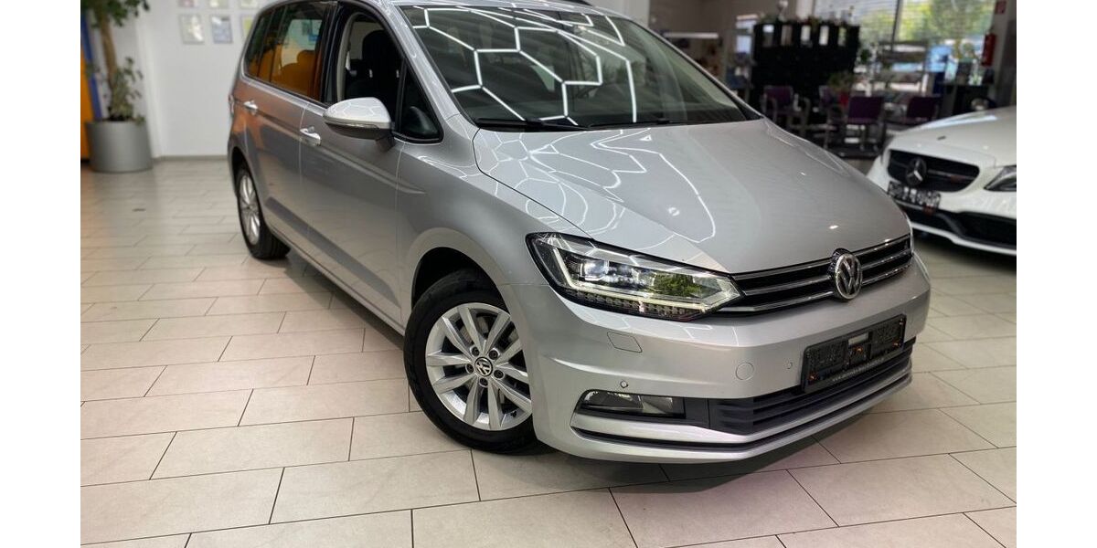VW Touran 142.826 km 15.200 &euro; Neu-Isenburg 63263